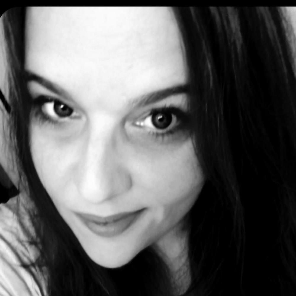 Meet your Posher, Pamela